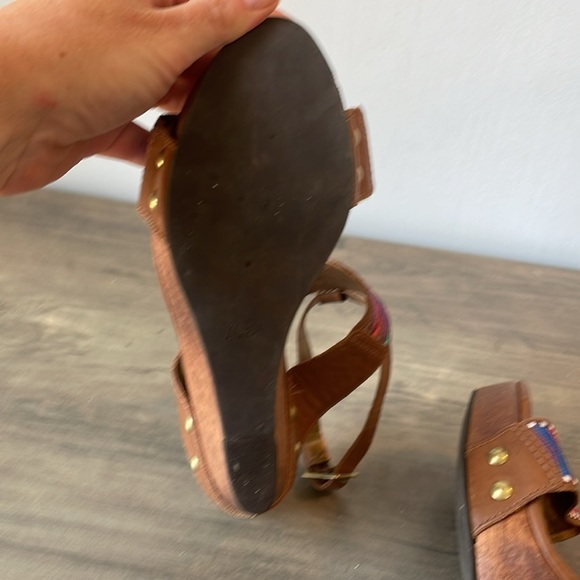 Cynthia Vincent, wedge ankle strap leather platform rainbow sandal, size 7.5 - Picture 8 of 10